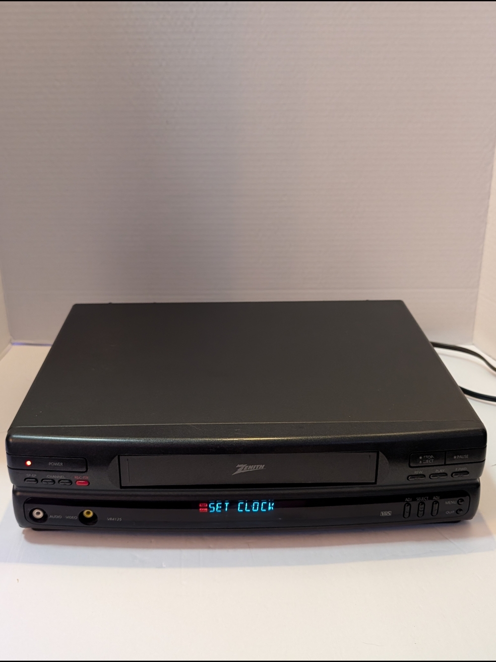 Zenith Black VCR _ VR-4125